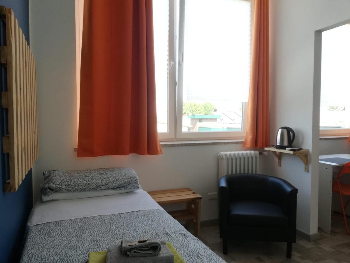 La Cordata Accommodation - Woodhouse Bike Hotel Cinisello Balsamo Dış mekan fotoğraf