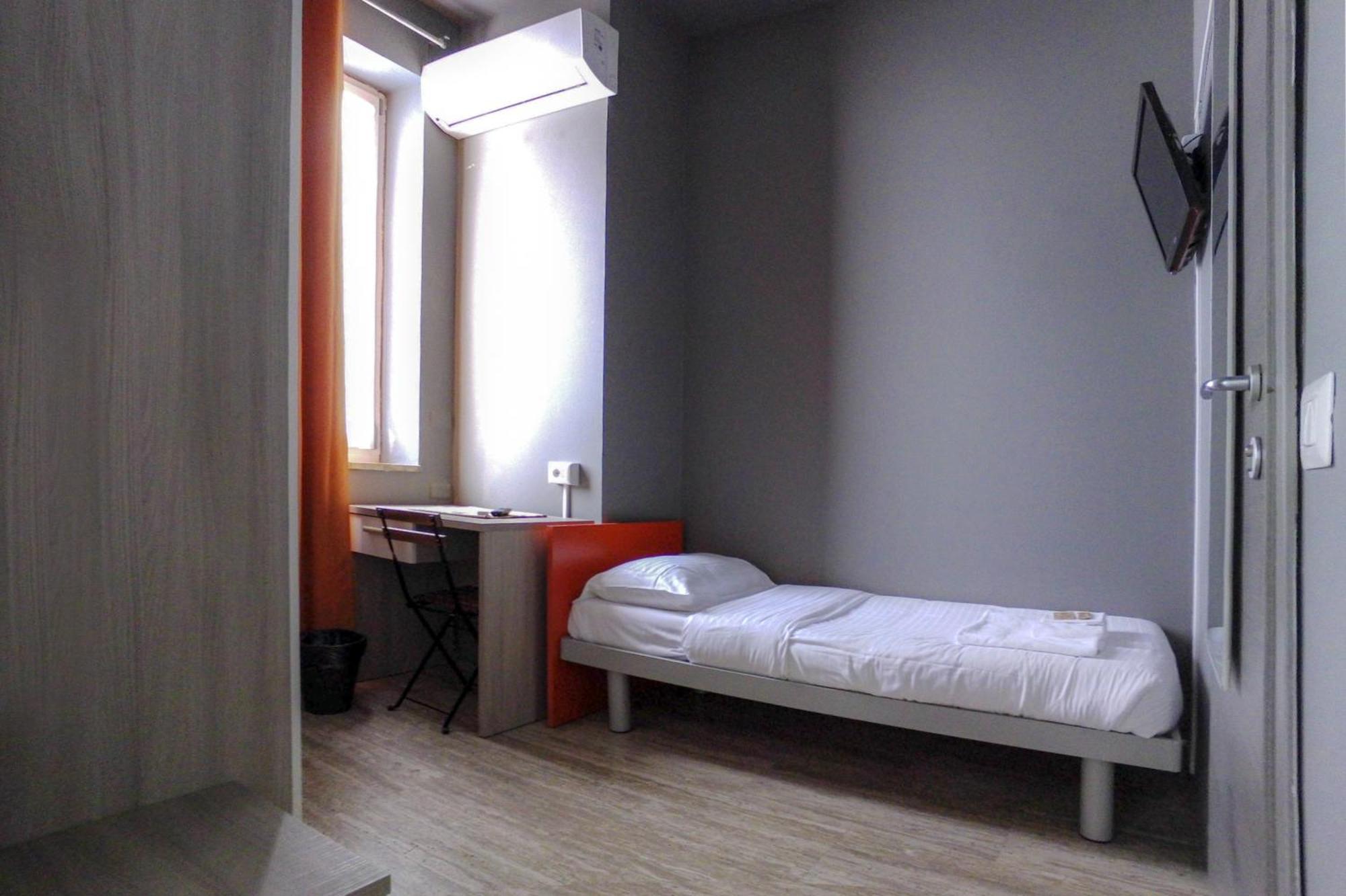La Cordata Accommodation - Woodhouse Bike Hotel Cinisello Balsamo Dış mekan fotoğraf